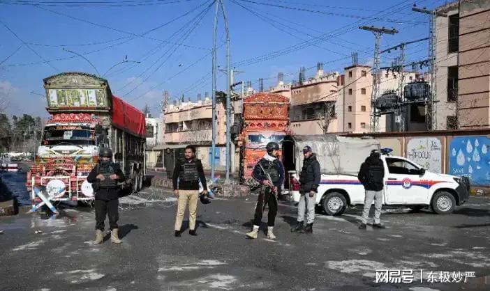 开云app-谁碰中巴项目灭谁？瓜达尔港遇袭，48小时击毙177人，中方4字回应